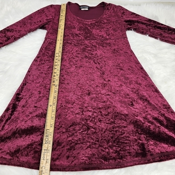 Vintage Rue St Paul Crushed Velvet Long Sleeved Dress - Picture 7 of 10